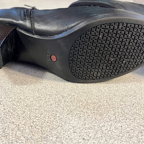 Blondo Black Leather Ankle Boots - Picture 5 of 7